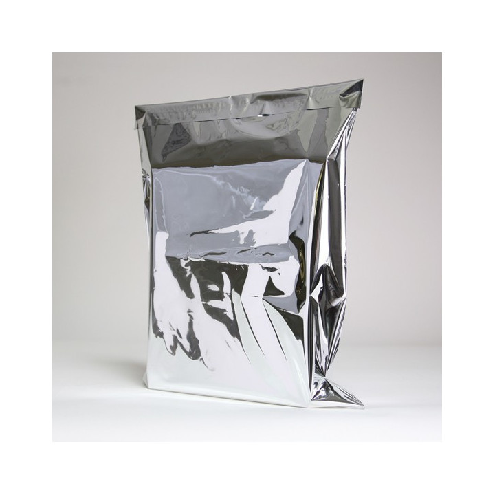 Enveloppe plastique métallisée.