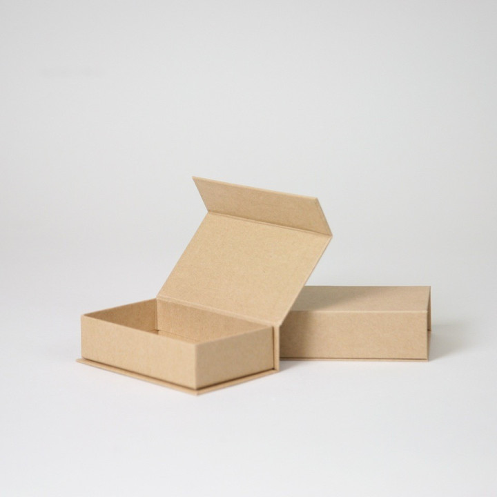 Hingbox - boite livrée montée pour livres et photos